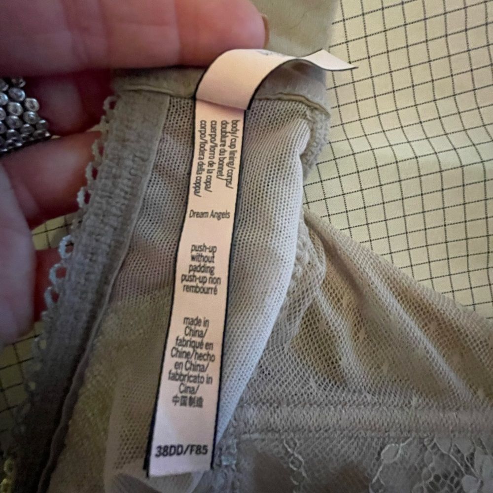 Victoria’s Secret Very sexy / dream angels bra bundle - price firm - 38DD *** - Picture 12 of 16